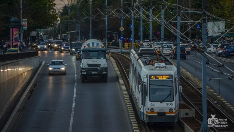 Ratb A Demarat Montarea Sistemului De Semnalizare Pentru Tramvaie în