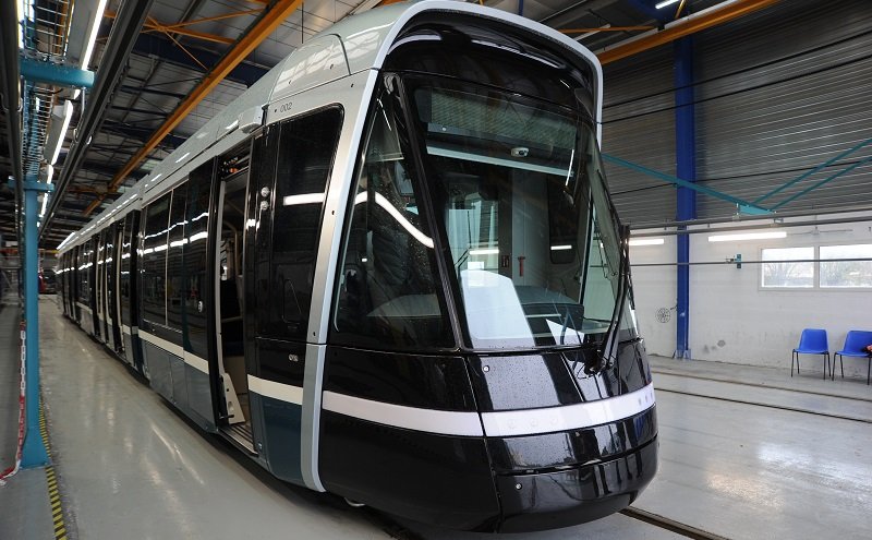 Primul tramvai Alstom pentru orașul Lusail din Qatar a ieșit din fabrica La Rochelle