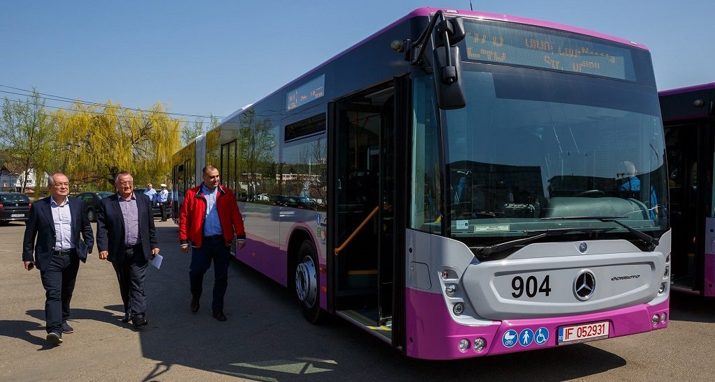 Primăria Cluj-Napoca și Compania de Transport Public Cluj-Napoca anunță punerea în circulație a 15 autobuze articulate noi, tip Mercedes Conecto G Euro 6.
