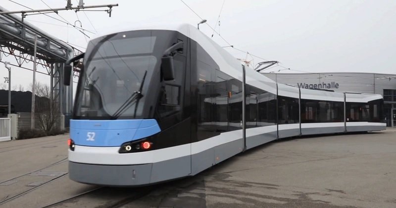 Tramvaiul Siemens Avenio M pentru Ulm câștigă premiul Red Dot