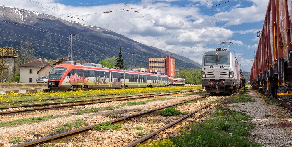 Bulgaria modernizează 6 stații de cale ferată pe linia Sofia – Burgas