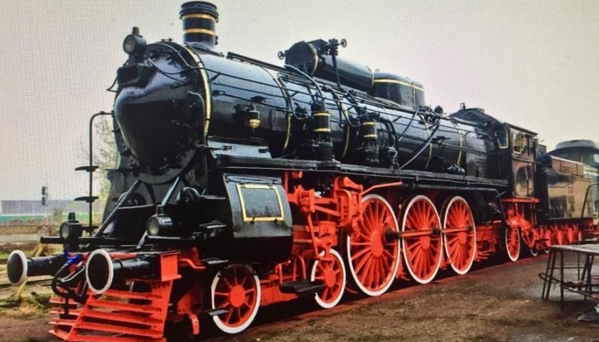 Locomotiva Cu Aburi Pacific 231 065 Revine Pe șine Sub Presiune