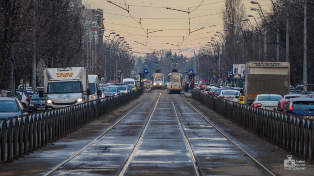 Primăria Capitalei demarează montarea gardurilor liniilor de tramvai între Romprim și Calea Văcărești