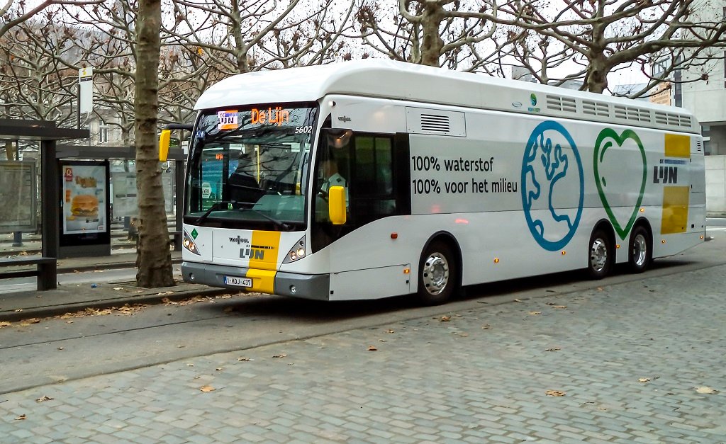 Premieră în România – autobuz cu hidrogen în București