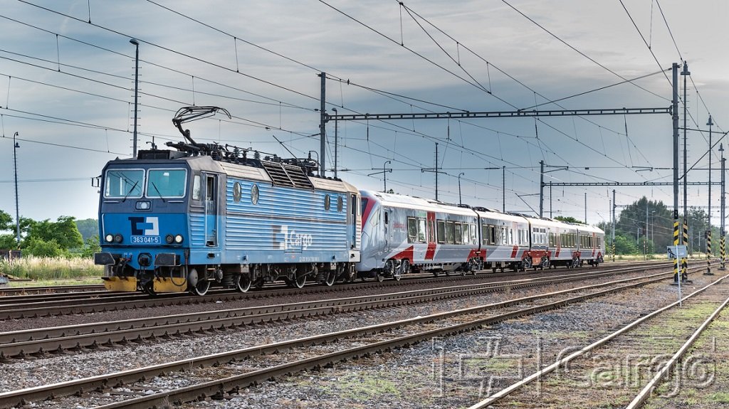 CD Cargo a transportat o ramă Stadler Flirt care ajunge la centrul de testări feroviare din România
