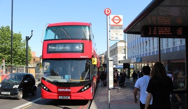 BYD a livrat primele autobuze electrice etajate Enviro400EV în Londra