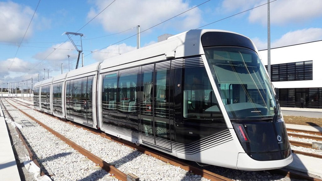 Noile tramvaie Alstom Citadis X05 au fost introduse pe cele trei linii noi din Caen la Mer