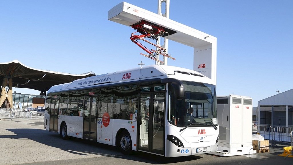ABB susține o interoperabilitate mai mare pe piața autobuzelor și camioanelor electrice