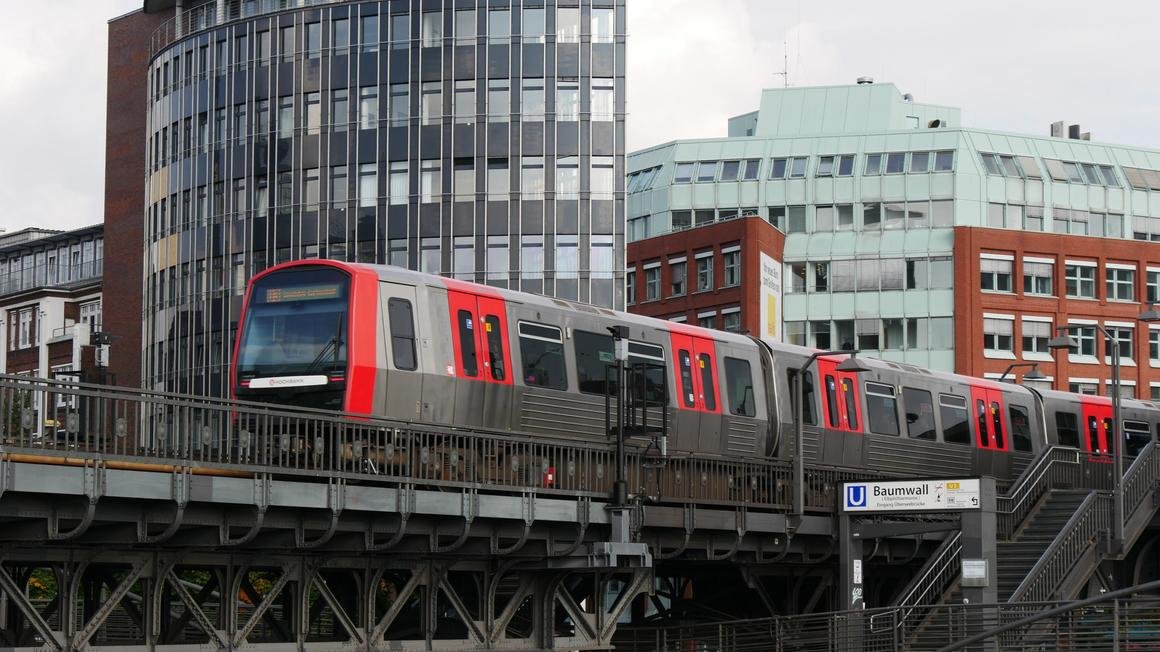 Alstom va livra încă 32 de metrouri DT5 pentru Hamburg
