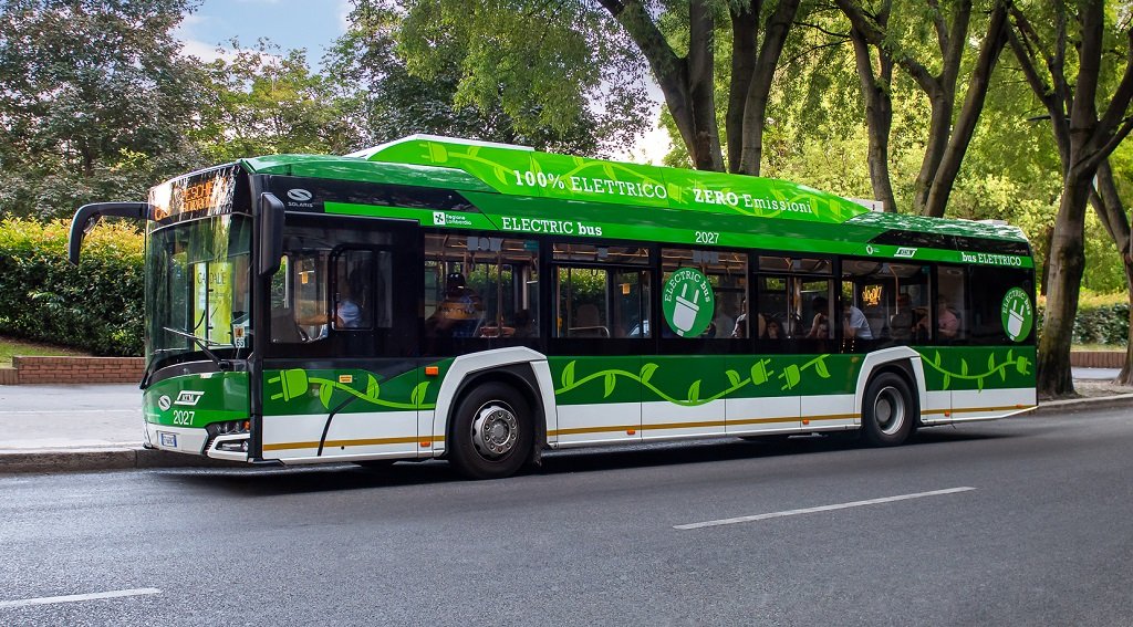 Milano achiziționează 250 de autobuze electrice Solaris Urbino