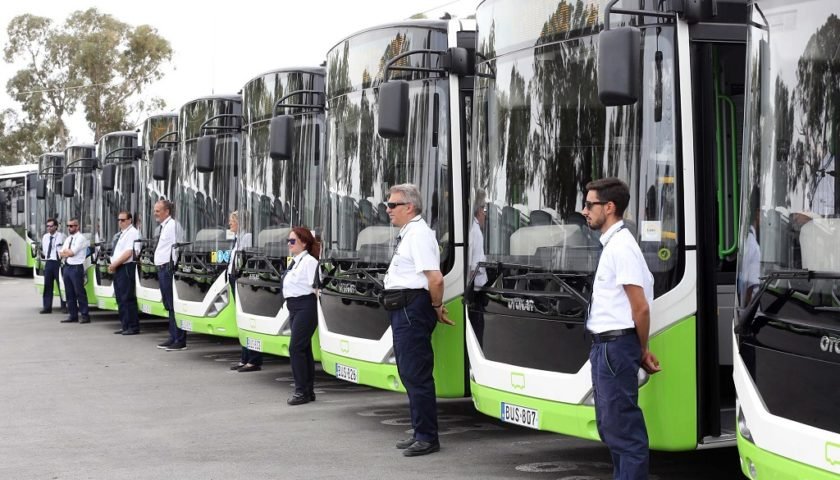 Mai multe autobuze și îmbunătățiri ale transportului public în Malta