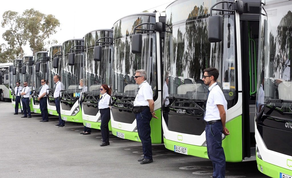 Mai multe autobuze și îmbunătățiri ale transportului public în Malta