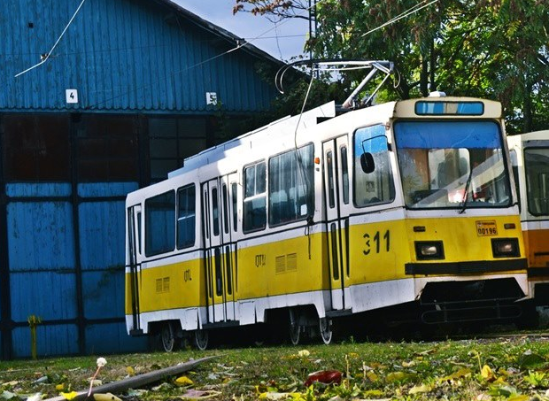 Asociația Metrou Ușor - Timișoara își aruncă la fier vechi vehiculele păstrate pentru muzeu