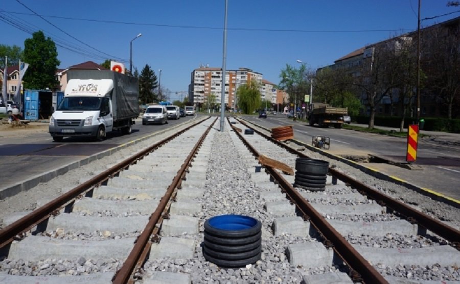 Lucrările la liniile de tramvai pe Calea Aradului din Oradea avansează rapid