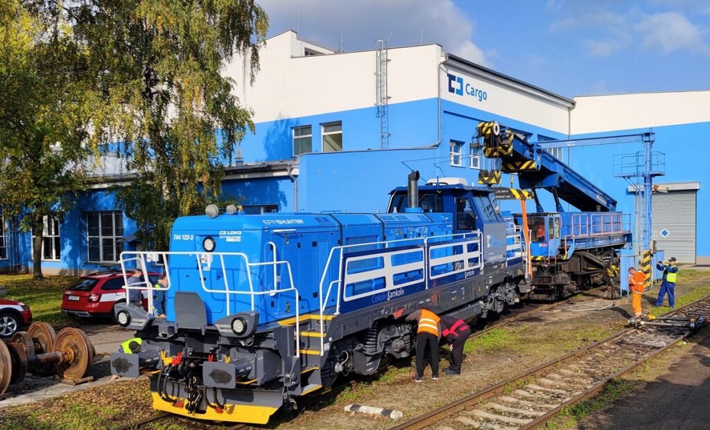 CZ Loko anunță că a scos din uzină locomotiva cu numărul 1000 modernizată