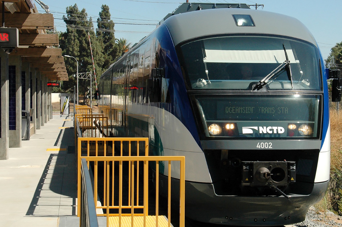 SUA - Siemens va asigura mentenanța ramelor Desiro din California timp de 12 ani