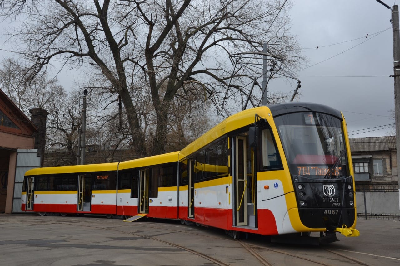 În ciuda războiului la Odessa a fost scos din uzină un nou tramvai modernizat