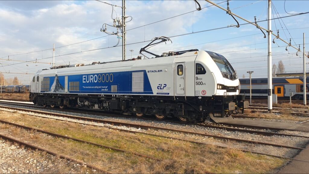 European Loc Pool a depășit pragul de 100 de locomotive Stadler EuroDual și Euro9000