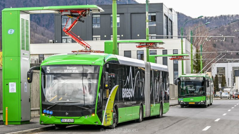 Călătorii mai ieftine în Brașov în urma modernizării transportului public cu autobuze electrice și troleibuze noi