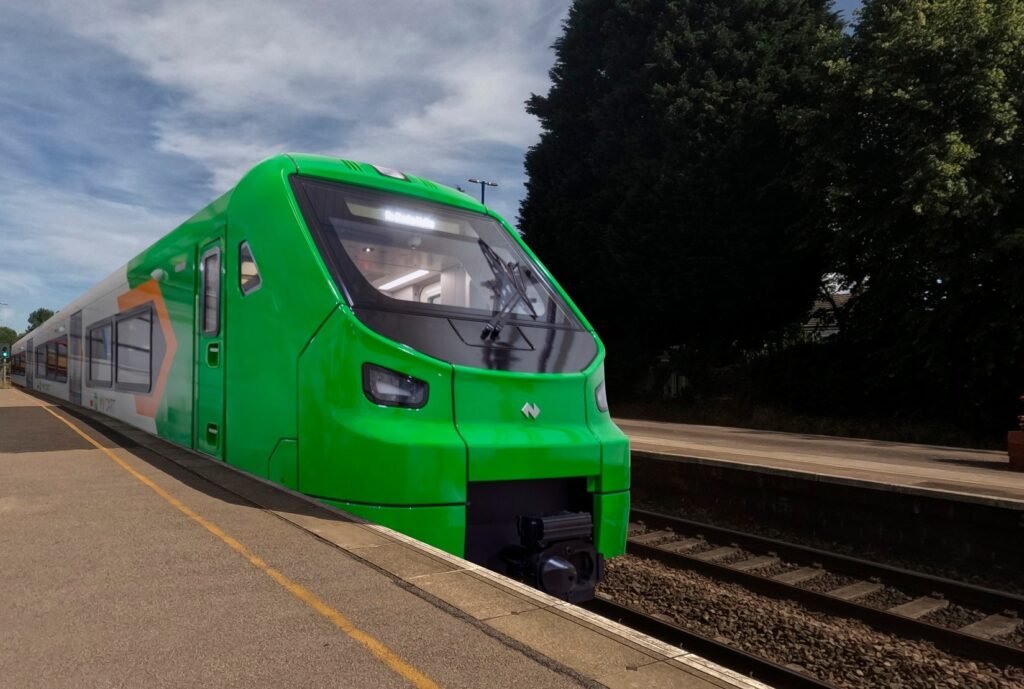 Alstom a prezentat trenul electric DART+ pentru Irish Rail care va putea opera 80 km cu ajutorul bateriilor
