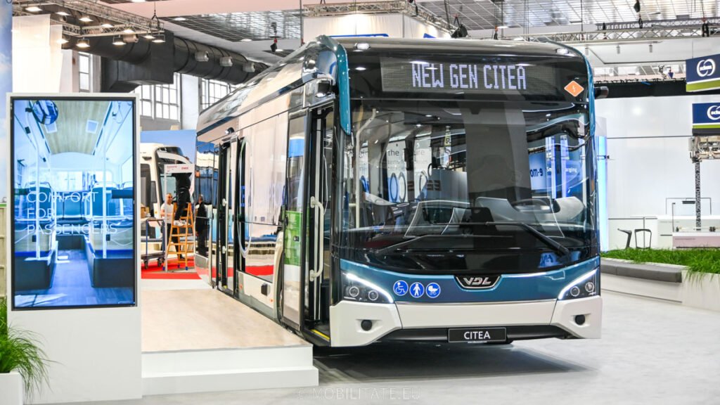 Busworld 2023 - VDL prezintă autobuzul interurban CITEA LF122 full electric