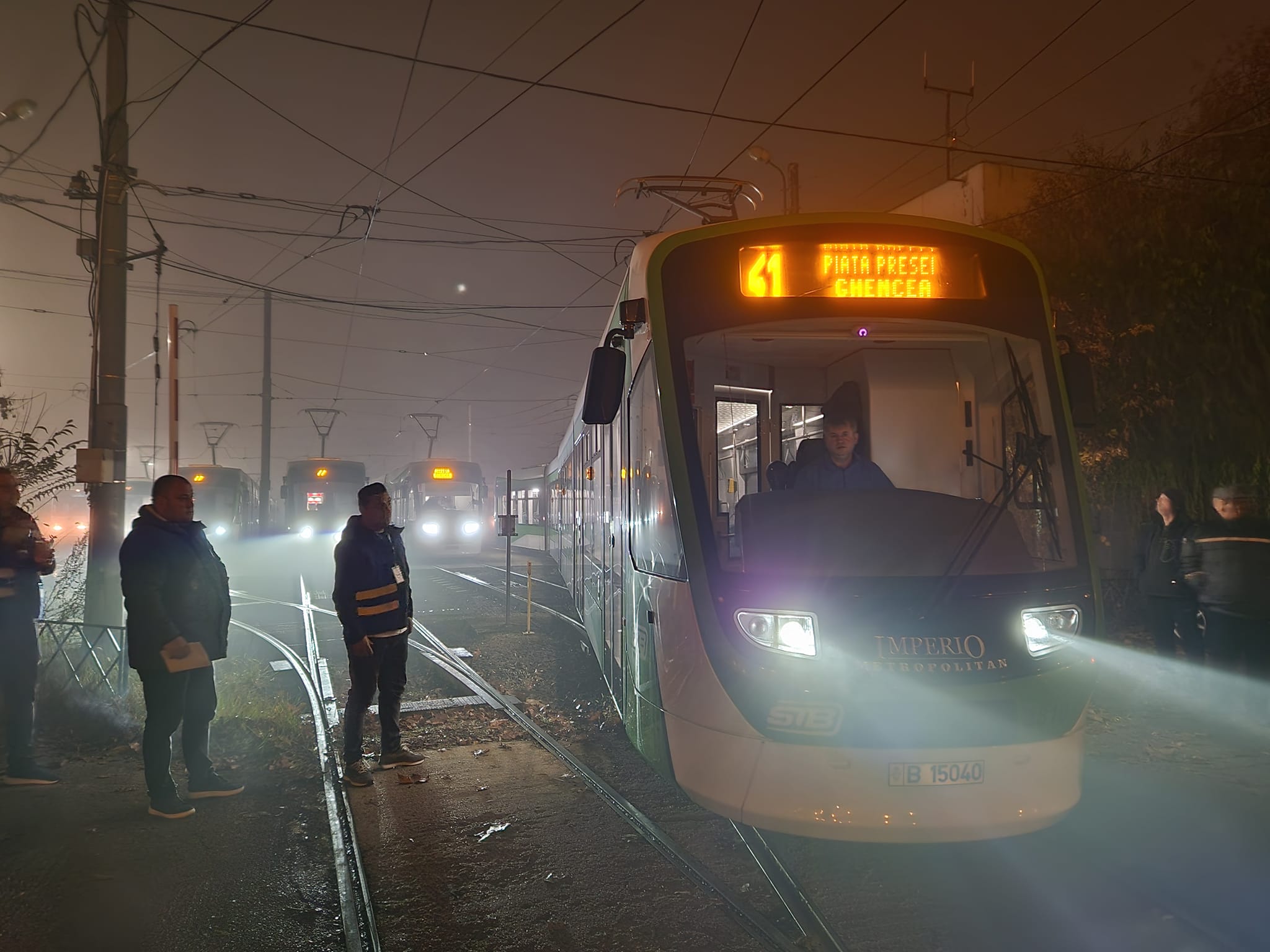 Un an de când ultramoderele Astra Imperio Metropolitan circulă în București. Cu 67 de tramvaie noi STB SA incă nu reușește sa asigure un parc modernizat de tramvaie pe traseele cu Imperio și sa elimine tramvaiele Tatra