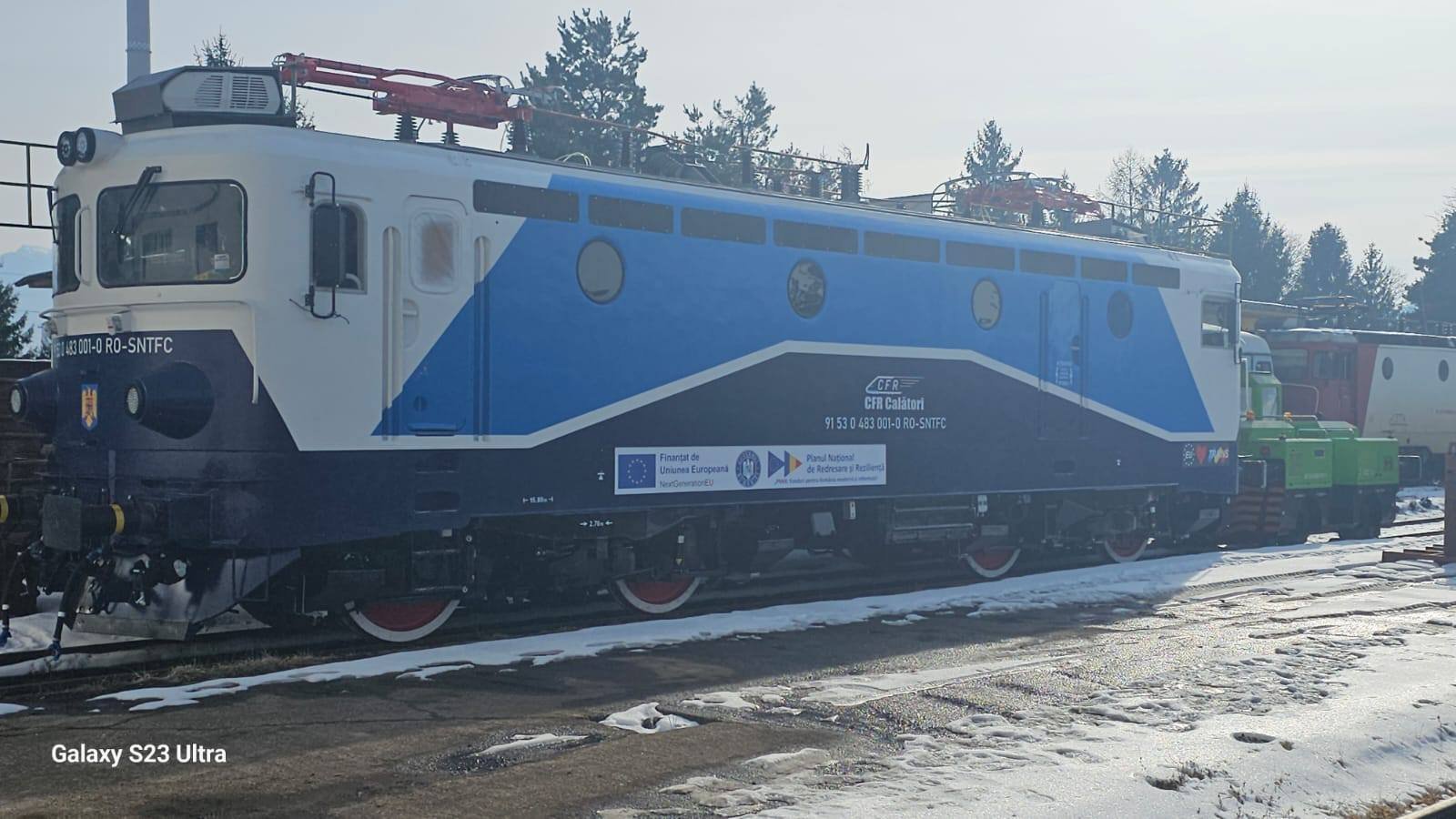 SCRL Brașov începe testele cu prima locomotiva EC modernizată cu motoare asincrone prin fonduri PNRR. Urmează testele la Făurei și certificarea soluției tehnice - Mobilitate.eu