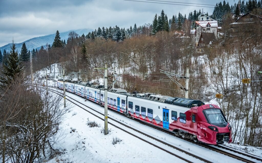 CFR Călători suspendă circulația trenurilor operate cu rama Alstom Coradia după ce aceasta a fost atacată cu pietre. Trenurile sunt anulate începând cu 10 martie din cauza lipsei unei rame de rezervă