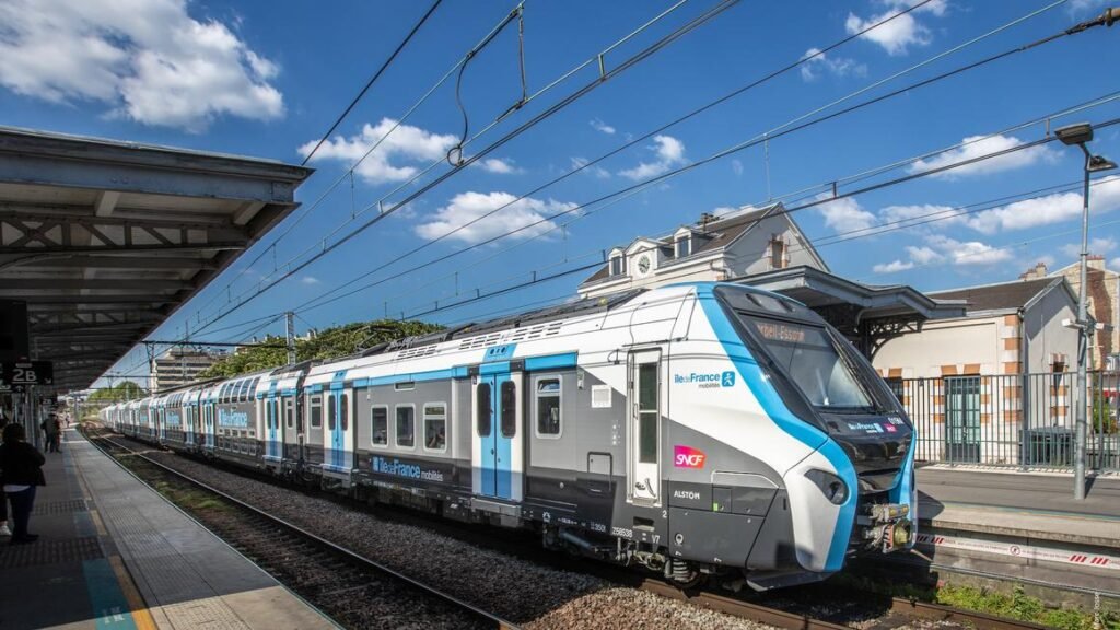 Alstom va livra 96 de trenuri suplimentare pentru linia RER D din regiunea Île-de-France