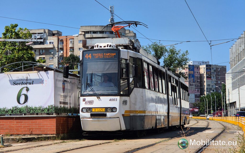Călătorii din Giulești beneficiază acum de tramvaie accesibilizate și în timpul săptămânii. STB SA a ținut cont de propunerea mobilitate.eu de a utiliza tramvaie accesibilizate pe linia 44