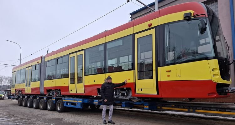Orașul ceh Litvínov a primit primul tramvai EVO2 din lotul ce va înlocui vechile Tatra T3