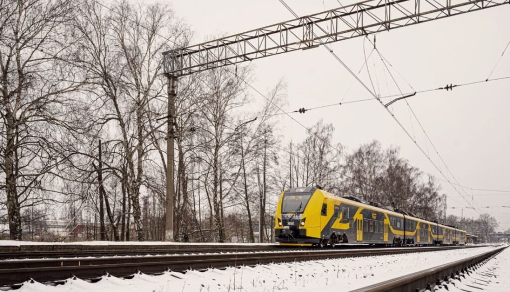 Transportul feroviar din Letonia a atins un nou record cu peste 21 milioane de călători transportați în 2025