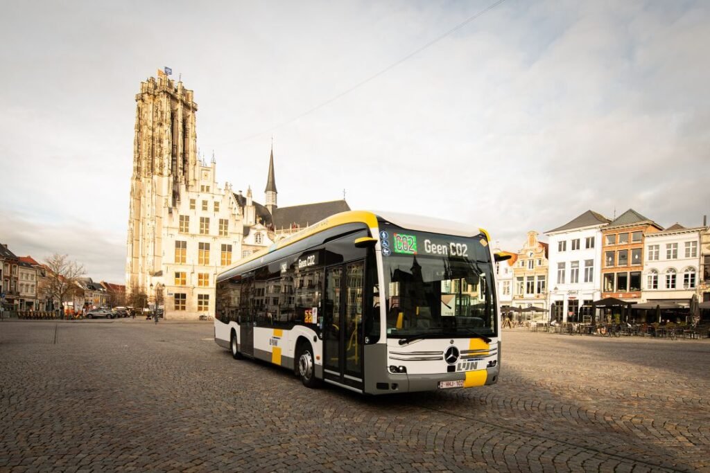 Daimler Buses va livra 500 de autobuze operatorului belgian De Lijn