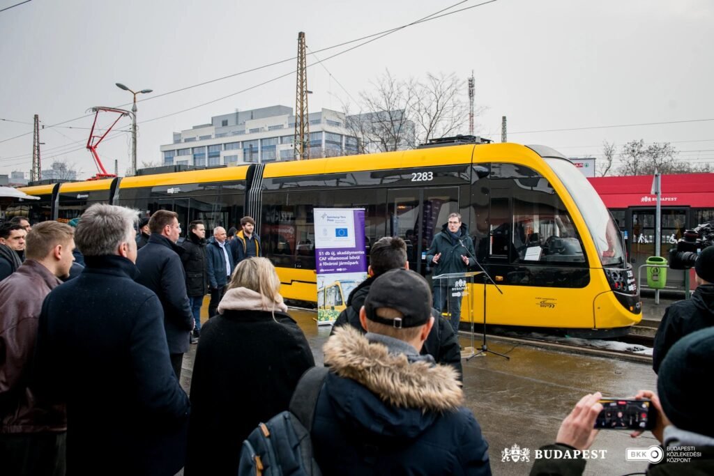Budapesta marchează livrarea tramvaiului CAF cu numărul 100