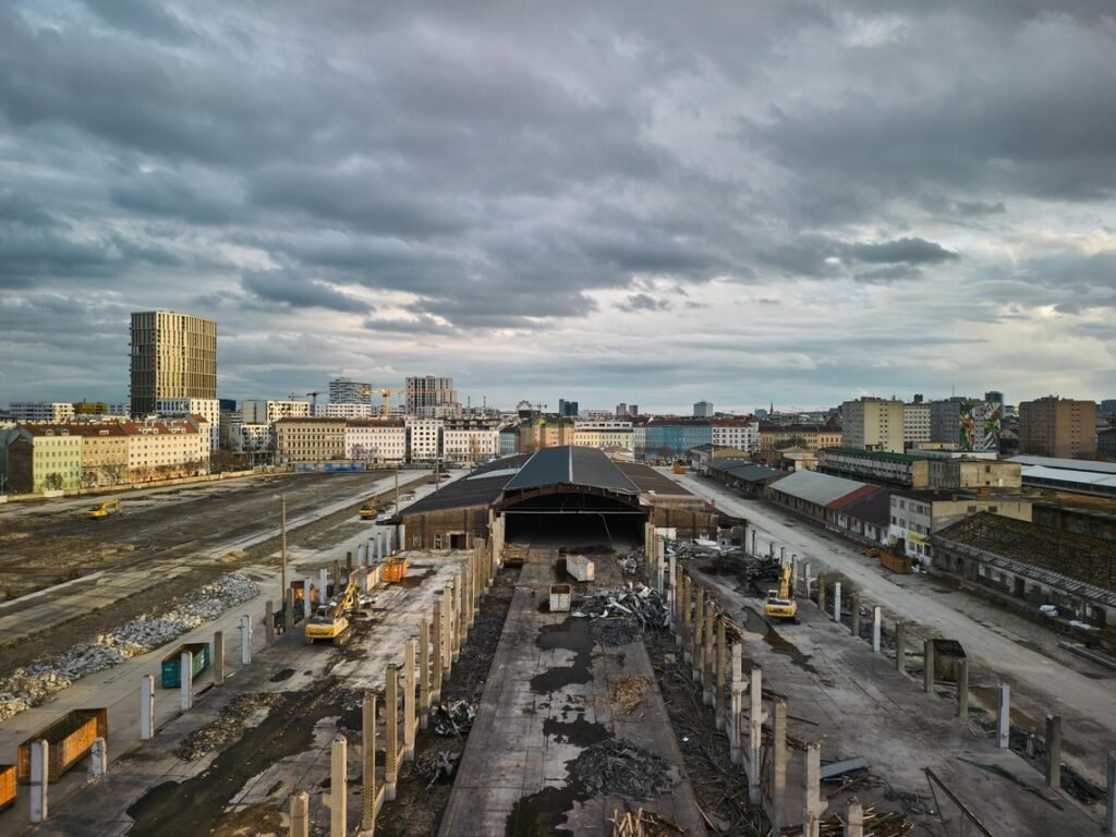 OBB demolează vechea gară de marfă Nordwestbahnhof din Viena pentru construcția unui nou cartier și a unei linii de tramvai