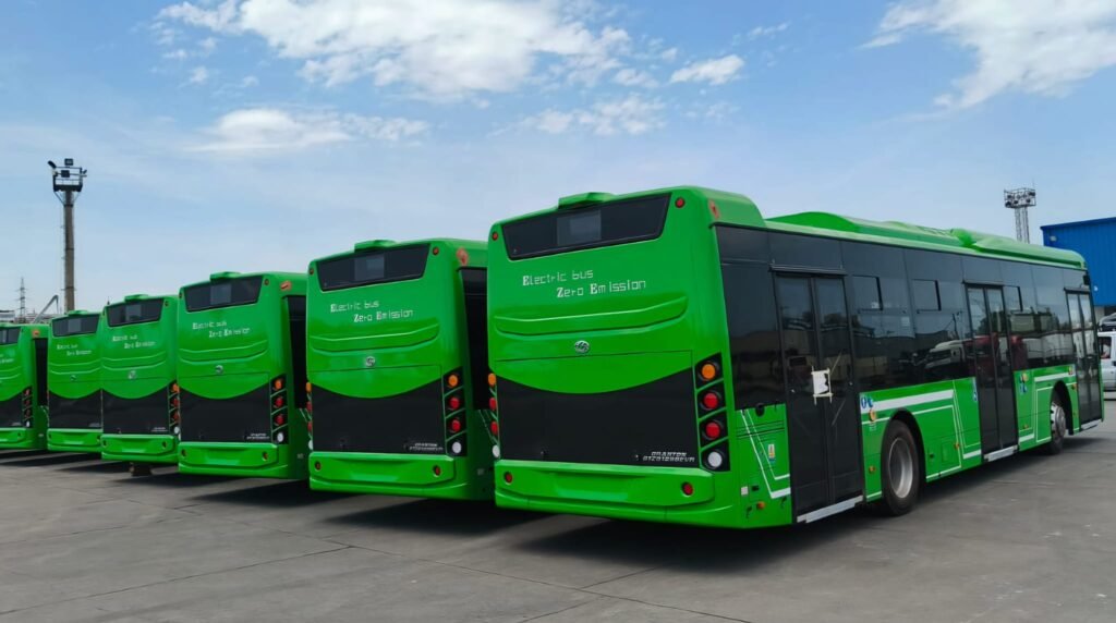 Licitație de 33 milioane de lei pentru modernizarea transportului public din Pașcani. Vor fi instalate stații smart și sisteme ITS pentru autobuze