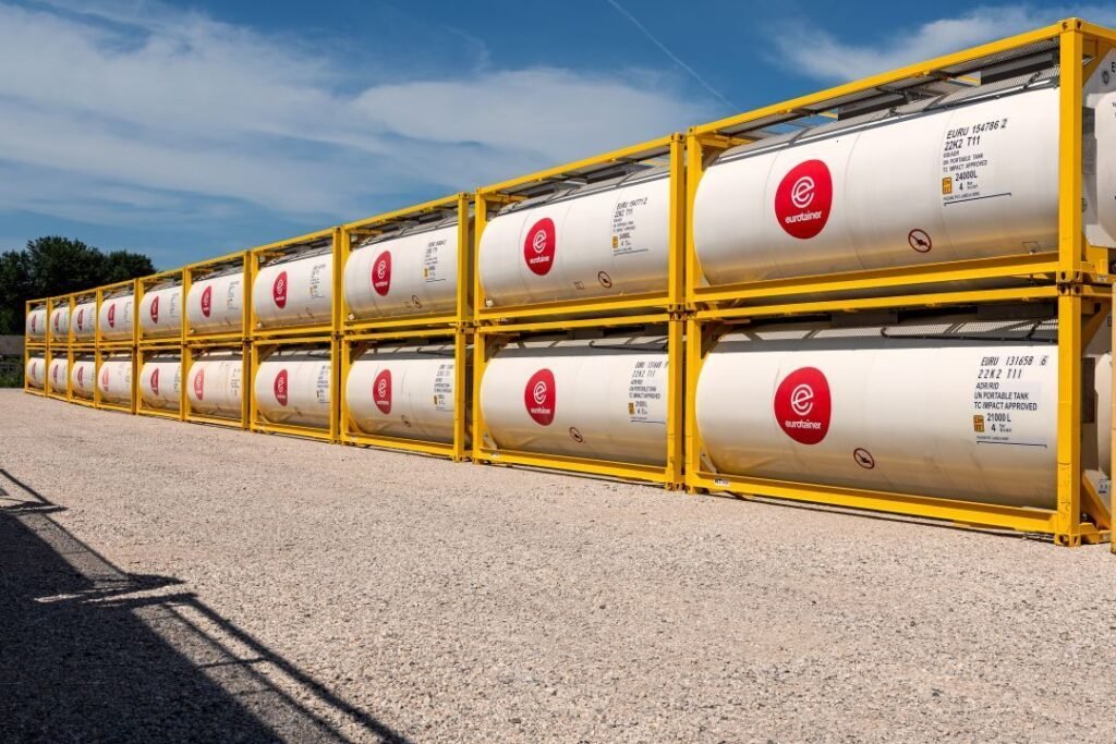 Streem Group preia flota de containere cisternă a VTG și o integrează în operațiunile Eurotainer și Raffles Lease