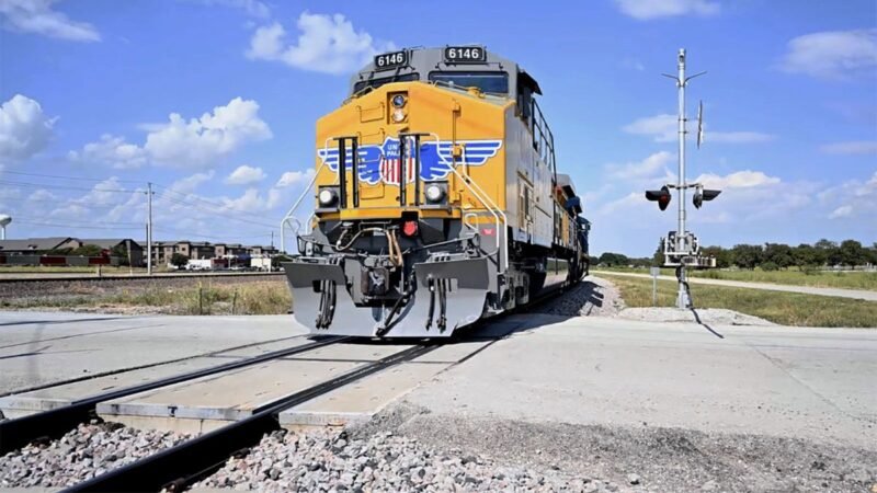 Union Pacific semnează cu Wabtec un contract de 1,2 miliarde de dolari pentru modernizarea locomotivelor AC4400