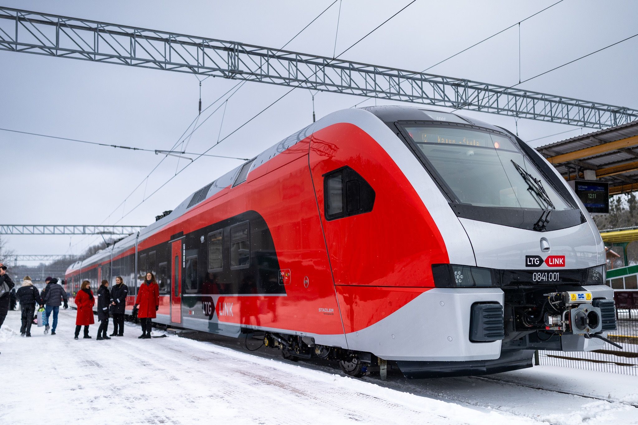 Primul tren Stadler cu baterii a sosit în Lituania și va deservi rutele neelectrificate până în 2027