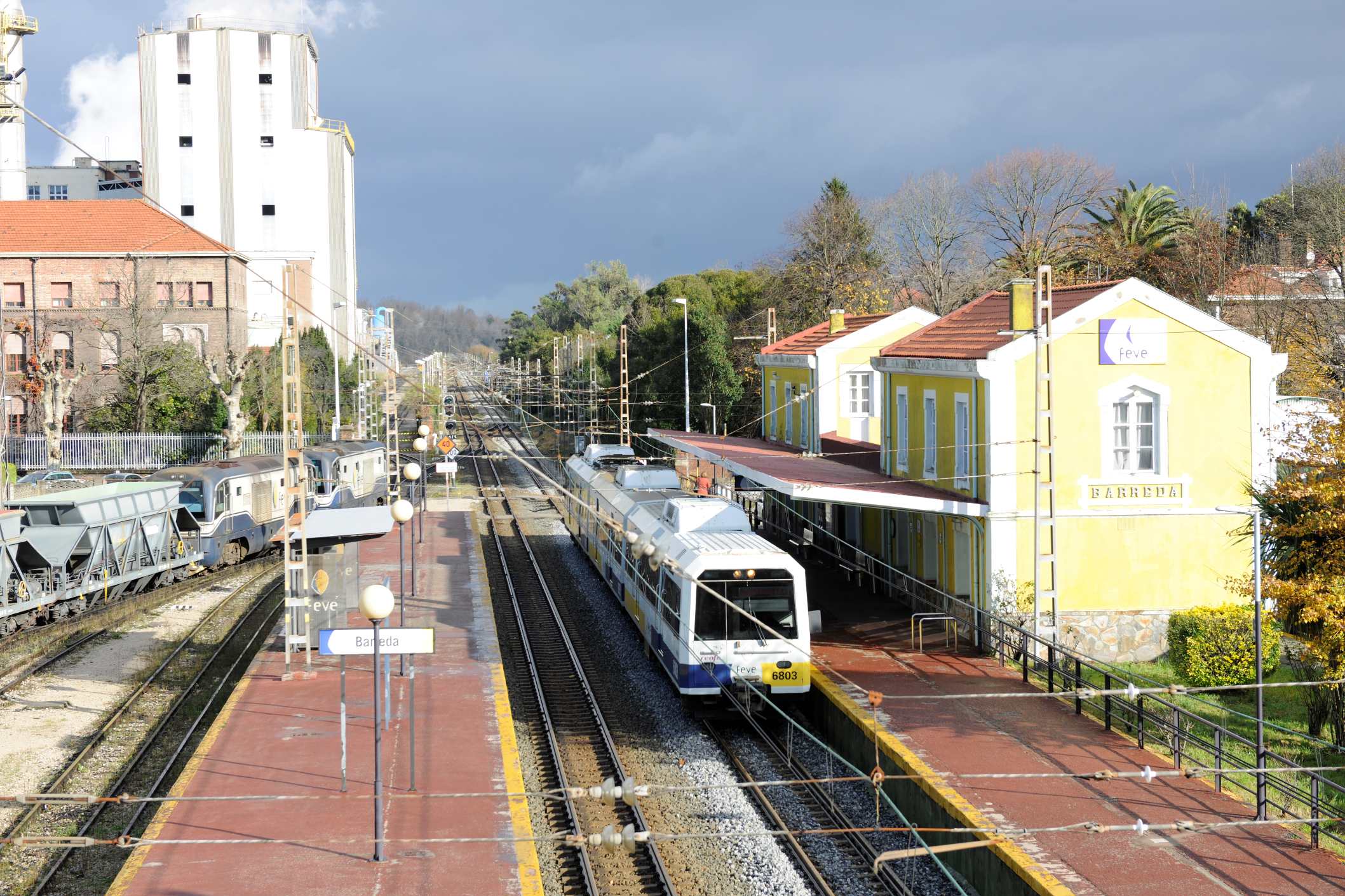 Adif modernizează infrastructura feroviară din Barreda cu o investiție de 1,68 milioane de euro pentru creșterea capacității și siguranței pe rețeaua de ecartament metric din Cantabria