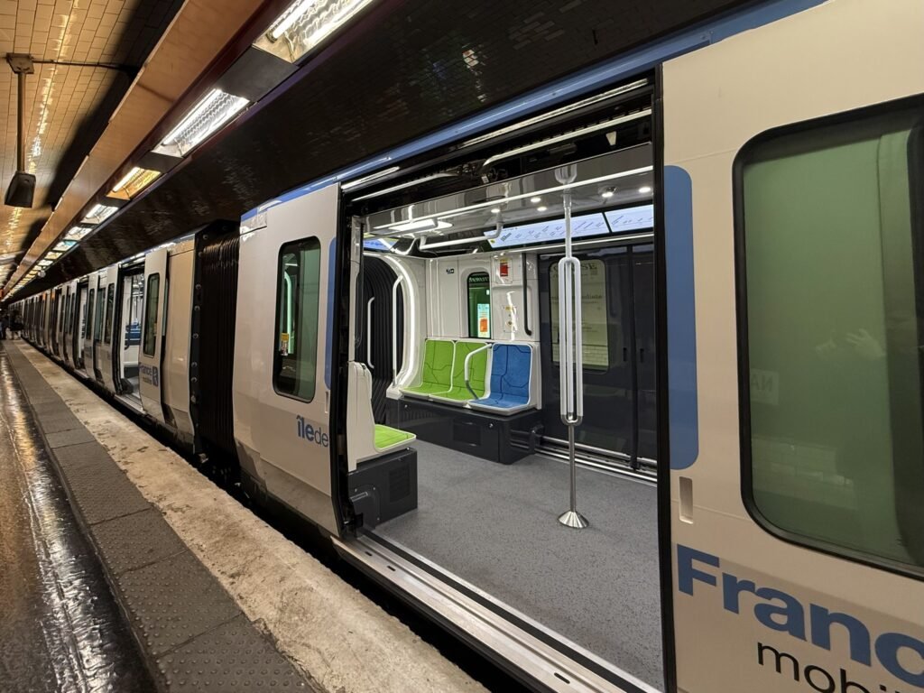 Linia 14 devine cea mai utilizata linie de metrou din Paris cu 820000 de calatori pe zi