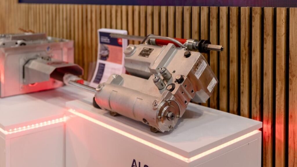 Alstom semnează cu PKP PLK un acord pe patru ani pentru mentenanța a aproape 3500 de mecanisme pentru macazuri asigurând siguranța rețelei feroviare din Polonia