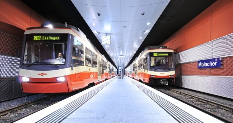 Forchbahn investește în modernizarea trenurilor Be 4/6 la Stadler și lansează programul de achiziție a noii generații de vehicule pentru linia S18