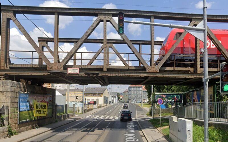 ÖBB modernizează infrastructura feroviară din Graz prin construirea reconstrucția unui pod din anul 1948