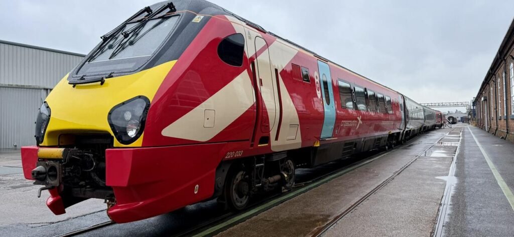Alstom prezintă primul tren CrossCountry Voyager modernizat în Marea Britanie