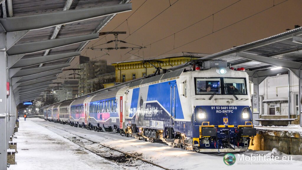Primul vagon cușetă modernizat cu fonduri PNRR este finalizat iar jumătate din vagoanele PNRR au ajuns la CFR Călători. Mobilitate.eu prezintă situația vagoanelor PNRR la zi
