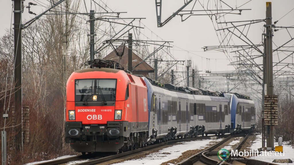 FOTO - Încă două rame regionale PESA au ajuns la București în ziua anunțului recepției primei rame pentru punerea în funcțiune