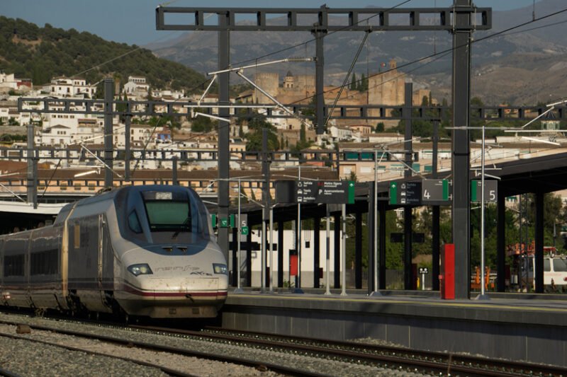Adif AV începe proiectarea noii baze de mentenanță pentru linia de mare viteză Antequera - Granada