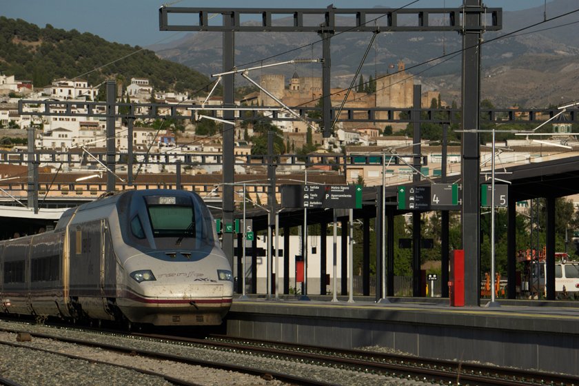 Adif AV începe proiectarea noii baze de mentenanță pentru linia de mare viteză Antequera - Granada