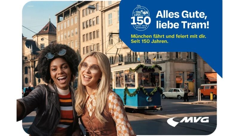 München sărbătorește 150 de ani de tramvai cu parade și un tramvai aniversar în design retro